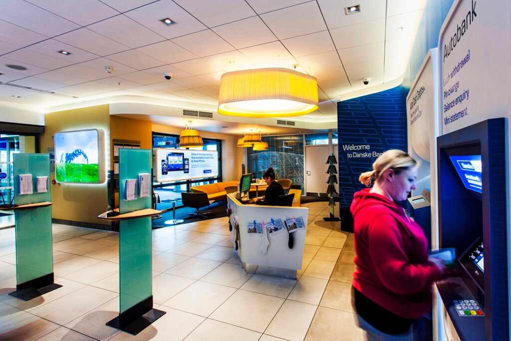 Mitkä Ovat Danske Bankin Asiakaspalvelun Aukioloajat
