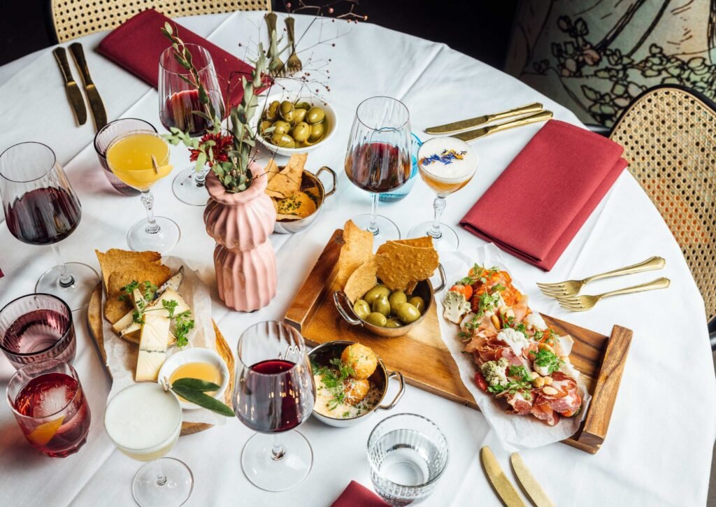 Mitä ovat Käärijän suosituimmat herkut ja ruoat